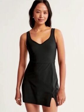 Abercrombie V Neck Mini Athletic Dress